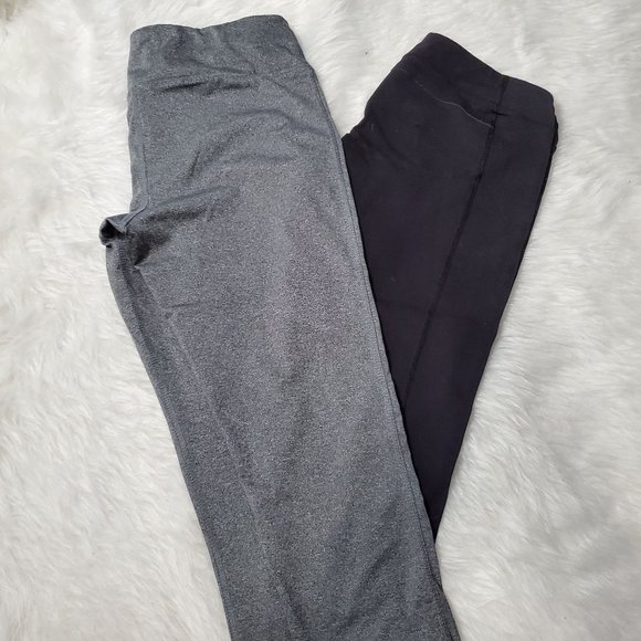 REEBOK Gray & Black Workout Capri Leggings Bundle, L - Picture 1 of 9